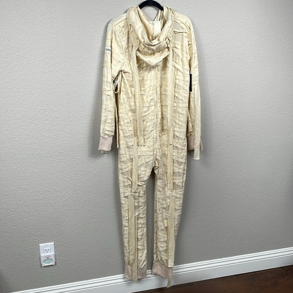 NWT Tipsy Elves Mummy Costume Onesie Jumpsuit Cream Halloween Hooded Sz M - Picture 5 of 15